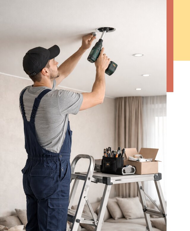 Установка и монтаж точечных светильников в натяжной потолок в Балашове от 1830 руб. | ОТДЕЛОЧНИК-Бла