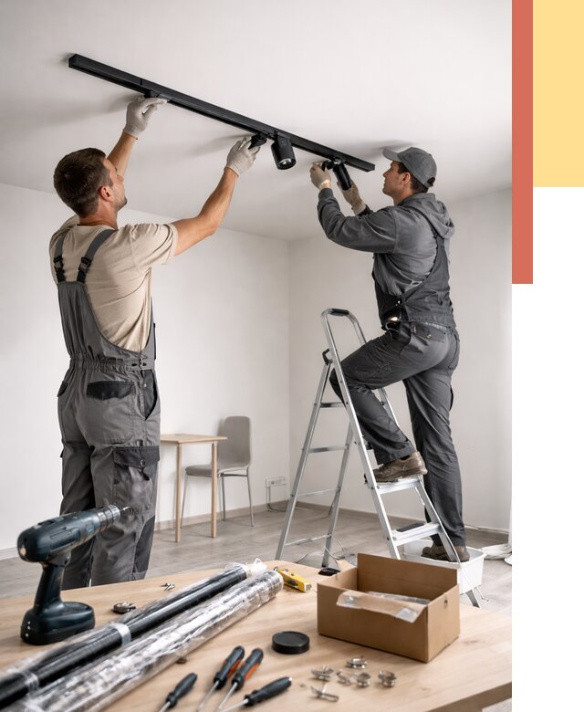 Установка трековых светильников в натяжной потолок в Балашове от 4271 руб. | ОТДЕЛОЧНИК-Бла